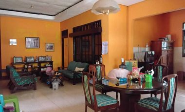 Rumah lama Di Pogung baru Kawasan Kampus UGM - Pogung Baru Sleman