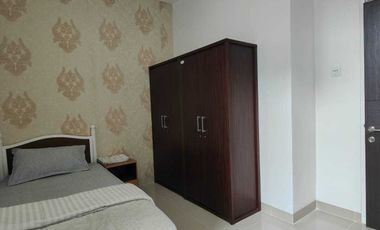 Crown Court Cikarang 3 Kamar tidur, baru renovasi lengkap sangat murah