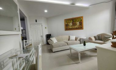 Crown Court Cikarang 3 Kamar tidur, baru renovasi lengkap sangat murah