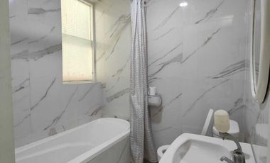 Crown Court Cikarang 3 Kamar tidur, baru renovasi lengkap sangat murah