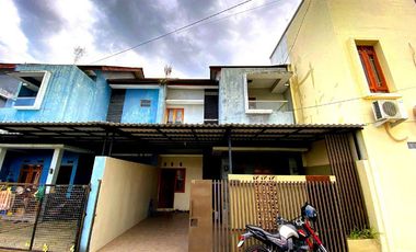 rumah murah 2 lantai di perumahan gentan 100 meter dari luwes