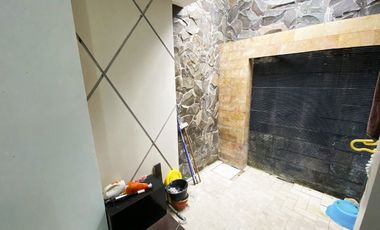 rumah murah 2 lantai di perumahan gentan 100 meter dari luwes