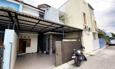 rumah murah 2 lantai di perumahan gentan 100 meter dari luwes