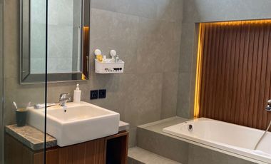 RUMAH CANTIK MEWAH ALAM SUTERA ADA MEZZANINE MURAH