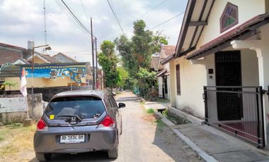 Rumah Tinggal Dalam Perum Ambarukmo Residence Depok Sleman