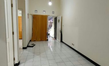 Disewakan Rumah Taman Mutiara Pakuwon City Mulyorejo Surabaya