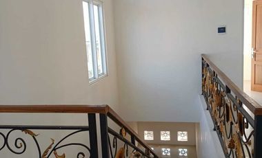 Dijual Rumah baru siap pakai di Kadipiro Banjarsari Solo