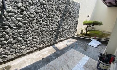 Rumah mewah modern minimalis di serengan solo kota