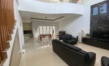 Rumah mewah modern minimalis di serengan solo kota