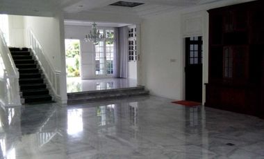 Disewa Rumah Pondok Indah Uk 750 m² Furnished at Jakarta Selatan