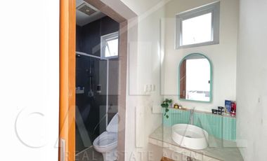 Villa 3 lantai nan cantik menawan hati di Resor Dago Pakar layak jadi