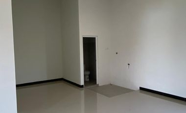 Rumah Baru 2 Lantai Bagus Mewah Siap Huni Lokasi Gentan Baki