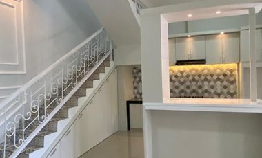 Rumah Baru 2 Lantai Bagus Mewah Siap Huni Lokasi Gentan Baki