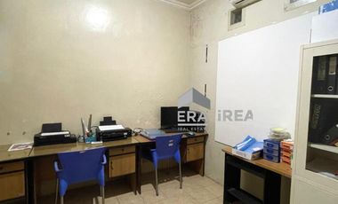 Rumah dan ruang usaha strategis Gentan Baki Solo