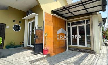 Rumah dan ruang usaha strategis Gentan Baki Solo