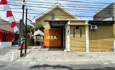 Rumah dan ruang usaha strategis Gentan Baki Solo