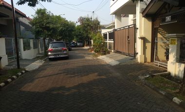 Rmh Jl Niaga 9 - Lt 216, Bgn 150, 3+1Kt di kemang pratama, Bekasi