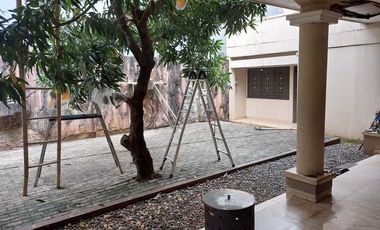 Rmh besar, hook, 2lt, jl utama, Kemang Pratama, Bekasi