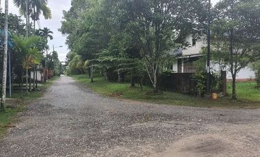 Di jual 2unit  Rumah, bayar Tanah saja. Dekat kampus PCRumbai