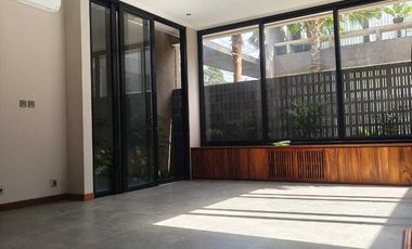 FOR RENT HUNIAN SEMI VILLA 2BR BARU SUPER STARTEGIS DEKAT SANUR