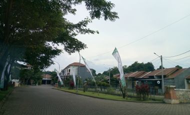FREE KITCHEN SET Rumah Take Over 98 JT dkt Tol Serpong di Sanur Valley