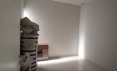 FREE KITCHEN SET Rumah Take Over 98 JT dkt Tol Serpong di Sanur Valley