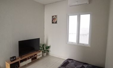 FREE KITCHEN SET Rumah Take Over 98 JT dkt Tol Serpong di Sanur Valley