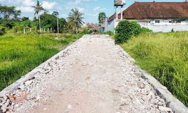 Tanah sewa loss sungai di pantai Nyanyi tabanan