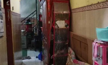 Rumah 2 lantai luas 67 m2 harga 800 juta di Kepuhkiriman,Waru,Sidoarjo