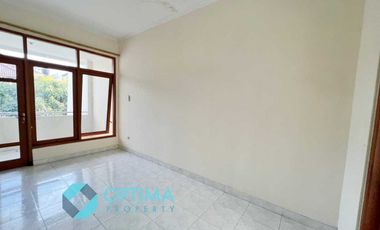 Rumah dekat UGM di Perumahan Nandan dalam ringroad dekat Pogung  Pandega Lempongsari Monjali