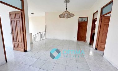 Rumah dekat UGM di Perumahan Nandan dalam ringroad dekat Pogung  Pandega Lempongsari Monjali