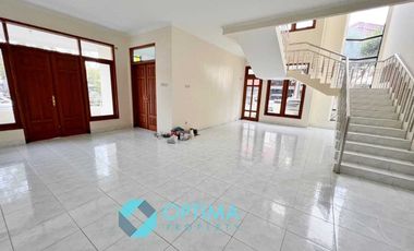 Rumah dekat UGM di Perumahan Nandan dalam ringroad dekat Pogung  Pandega Lempongsari Monjali