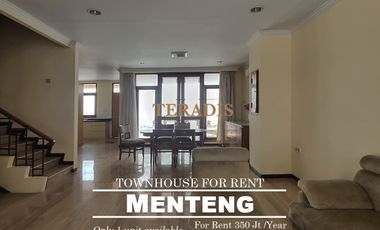 DISEWAKAN RUMAH DI KAWASAN ELIT MENTENG