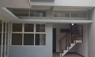 Rumah Baru Modern Dekat Solo Paragon Mall Siap Huni