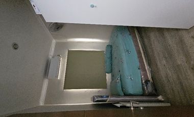 Rumah Sudut dekat Mesjid Royal Spring