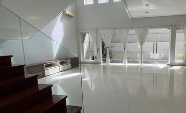 RUMAH GRAHA FAMILY MINIMALIS SEMI FURNISH BAGUS