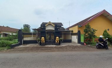 JUAL KOLAM RENANG MASIH AKTIF +  RUMAH HRGA D BAWAH PASARAN