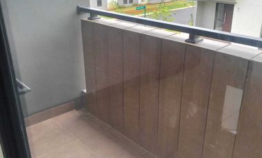 Rumah Cantik 2 Lantai di Summarecon Crown Gading, Bekasi e0117off