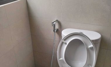 Rumah Cantik 2 Lantai di Summarecon Crown Gading, Bekasi e0117off