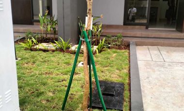 Rumah Cantik 2 Lantai di Summarecon Crown Gading, Bekasi e0117off