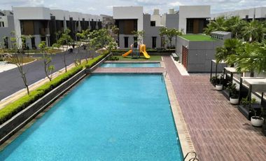 Rumah Cantik 2 Lantai di Summarecon Crown Gading, Bekasi e0117off