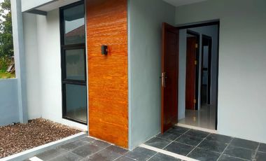 Dijual rumah baru kolonel masturi Cipageran Cimahi jawa barat