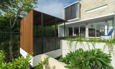Villa Modern Mewah Akses One Gate Bayview di Nusa Dua Bali