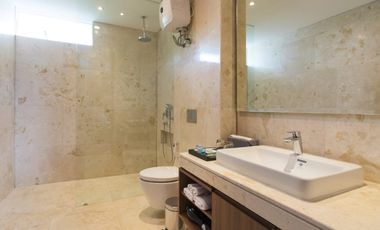 Villa Modern Mewah Akses One Gate Bayview di Nusa Dua Bali