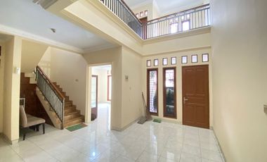 Disewa rumah Baru renovasi Duren Sawit Jakarta timur