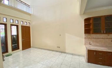 Disewa rumah Baru renovasi Duren Sawit Jakarta timur