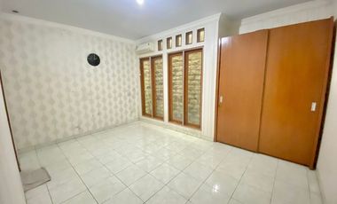 Disewa rumah Baru renovasi Duren Sawit Jakarta timur