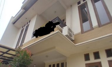 Disewa rumah Baru renovasi Duren Sawit Jakarta timur