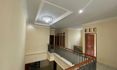 Disewa rumah Baru renovasi Duren Sawit Jakarta timur