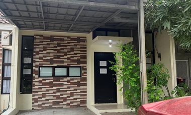 DI JUAL CEPAT/ Di Sewakan Perumahan   De Residence Kota Harapan Indah